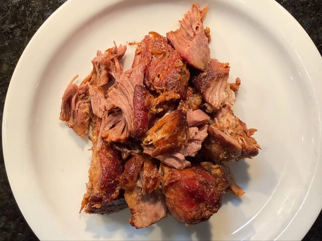1\2 LB Carnitas.